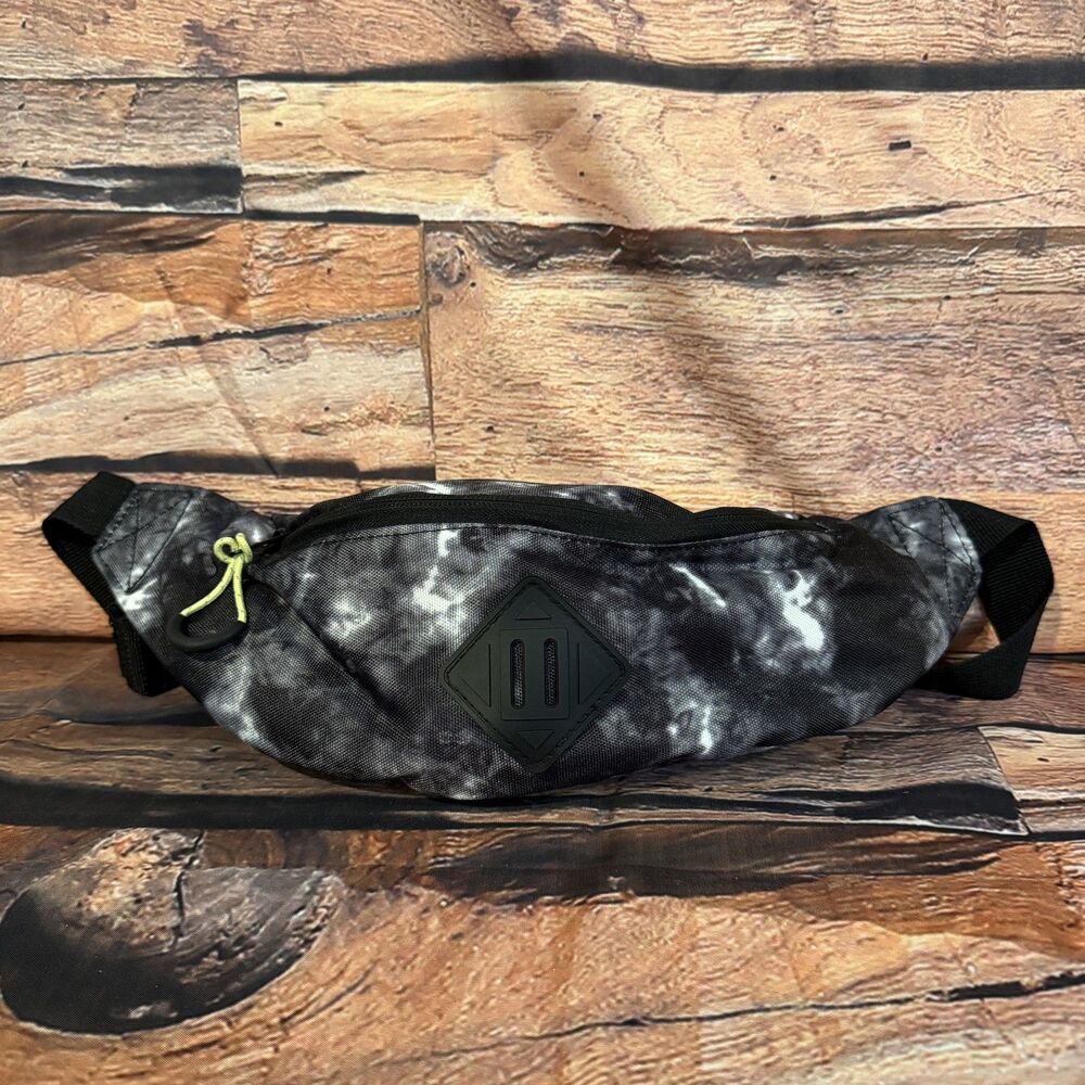 No Boundaries Men's Tie Dye Fanny Pack Waist Bag Black White Adjustable Strap